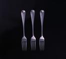Three modern Hanoverian pattern sterling silver table forks