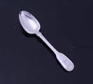 A Victorian sterling silver fiddle and thread pattern teaspoon