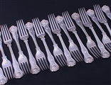 Collection of eighteen Edwardian sterling silver King's Husk pattern table forks