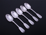 A set of five Victorian fiddle pattern sterling silver dessert spoons