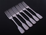 A set of six Victorian fiddle pattern sterling silver table forks