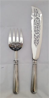 Antique Victorian hallmarked Sterling Silver Old English Thread Pattern Pair of Fish Servers 1868