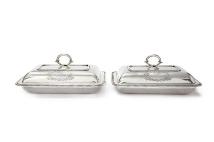 CAPTAIN GEORGE COLLIER NAVAL INTEREST: A PAIR OF ANTIQUE PRESENTATION SILVER ENTREE DISHES