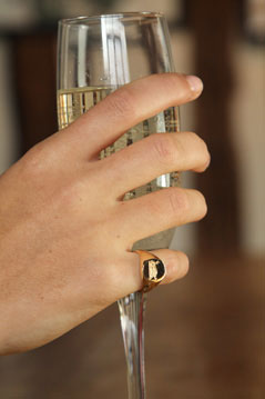 ladies/womens gold signet ring