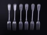A set of six Regency fiddle and thread pattern sterling silver dessert forks
