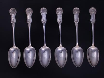 Six Victorian King's husk pattern sterling silver dessert spoons
