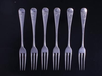 Six modern Hanoverian pattern sterling silver table forks