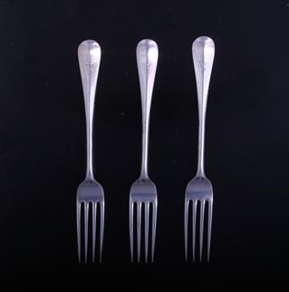 Three George V Hanoverian pattern sterling silver forks