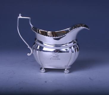 A George V sterling silver cream jug