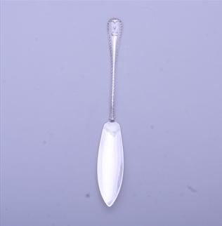 A Victorian Old English feather edge pattern sterling silver fish knife