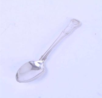A George IV King's hourglass pattern sterling silver dessert spoon