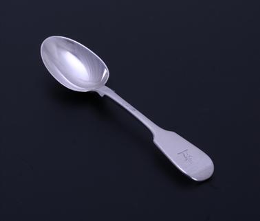 A George III fiddle and thread pattern sterling silver teaspoon