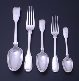 A Victorian sterling silver matched service of fiddlle and thread flatware for 8 people