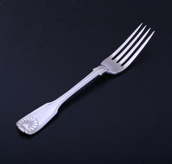 A Victorian sterling silver fiddle, thread and shell table fork