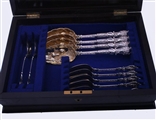 Fine Victorian rare pattern sterling silver dessert service for 8 people