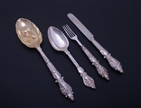 Fine Victorian rare pattern sterling silver dessert service for 8 people