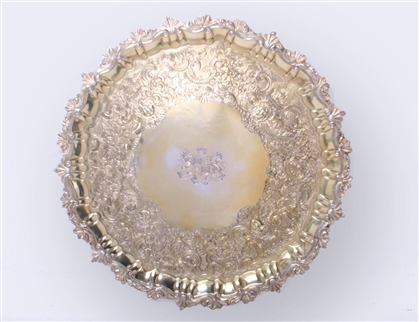 MENTMORE: An important George III Irish silver gilt salver