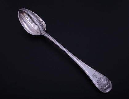 PAUL STORR: A fine Regency Military thread and shell sterling silver sifter spoon