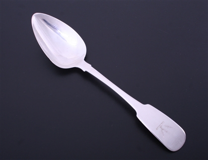 An Irish George IV fiddle pattern sterling silver table spoon