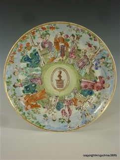 Chinese Porcelain Armorial Plate with CAULFIELD Family & Clan Arms. Daoguang Emperor 中国广东纹章瓷皇帝道光帝