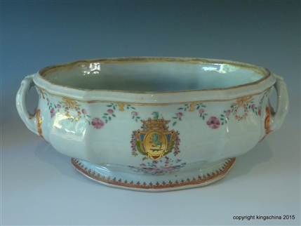 Chinese Armorial Porcelain SUTTON Comte De Clonard Tureens QIANLONG COMPAGNIE DES INDES EAST INDIA COMPANY 中国纹章瓷板乾隆帝