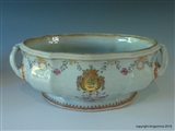 Chinese Armorial Porcelain SUTTON Comte De Clonard Tureens QIANLONG COMPAGNIE DES INDES EAST INDIA COMPANY 中国纹章瓷板乾隆帝