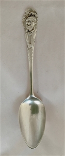 An Antique George III Hallmarked Sterling Silver Fancy Head pattern teaspoon