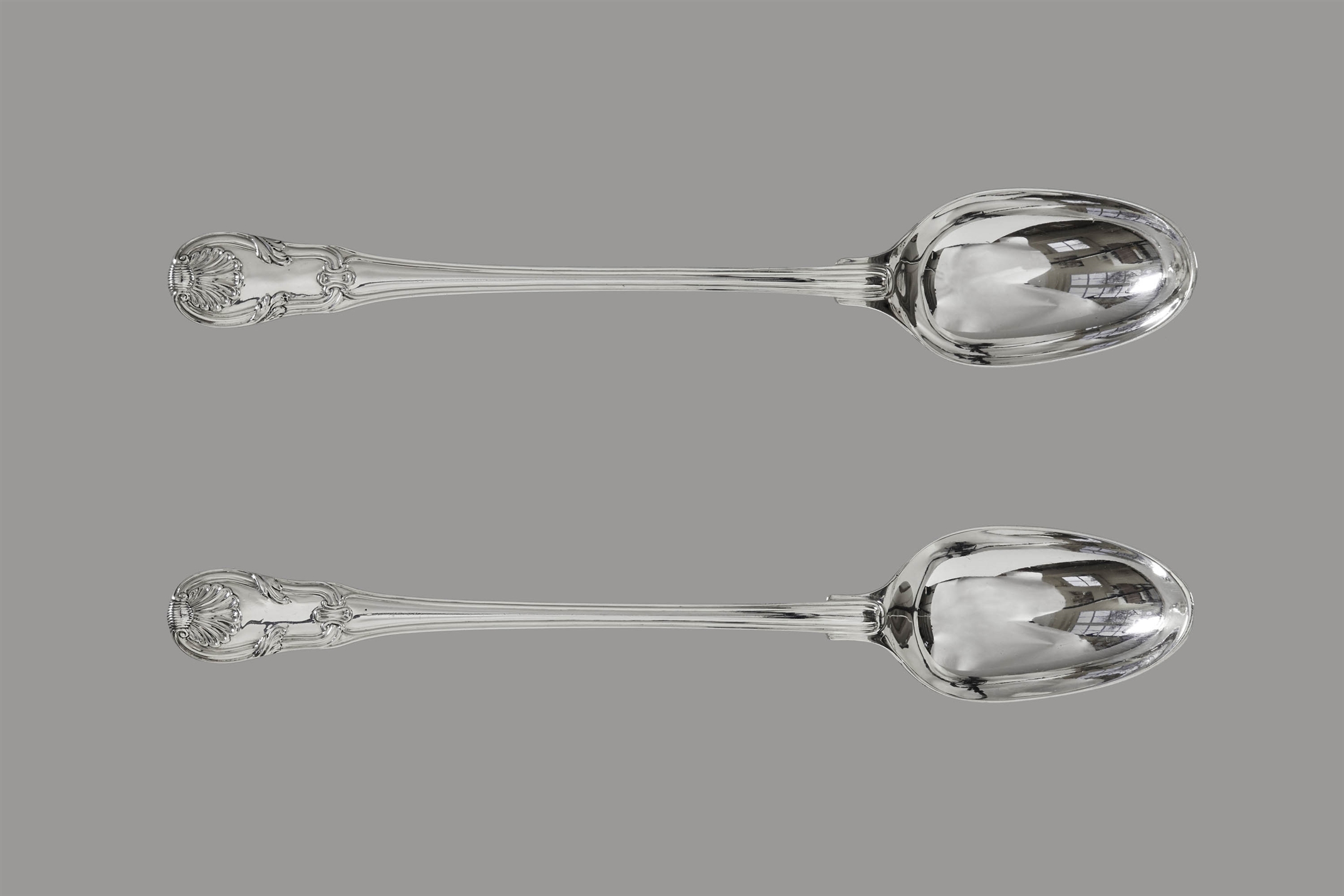 hourglass and spoon