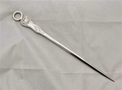 Antique Early Victorian Sterling Silver Kings Husk (variant) Anthemion Heel Pattern Meat Skewer. 1841