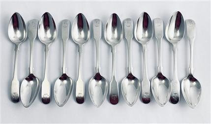 Antique Newcastle Hallmarked Sterling Silver Set 12 Fiddle Pattern Dessert Spoons c. 1810