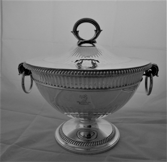 Superb crested large & heavy George III silver tureen London 1786 Smith & Sharp