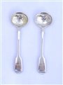 A pair Victorian hallmarked Exeter sterling silver fiddle pattern salt spoons, 1850